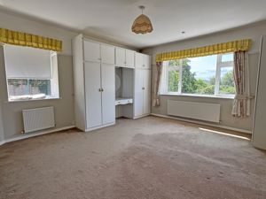 Photo 16- click for photo gallery